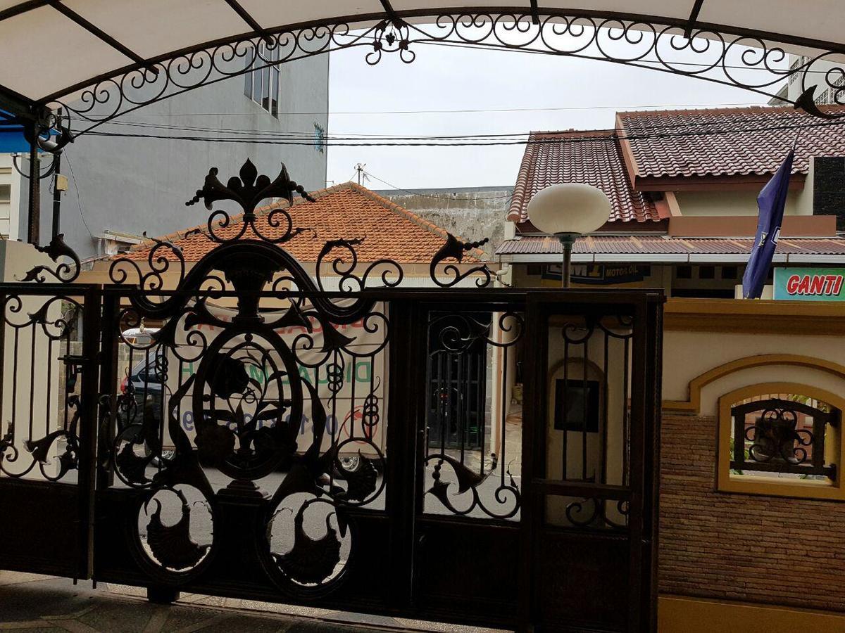 The Backpacker Semarang Hostel Ngoại thất bức ảnh