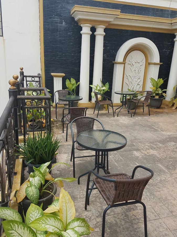 The Backpacker Semarang Hostel Ngoại thất bức ảnh