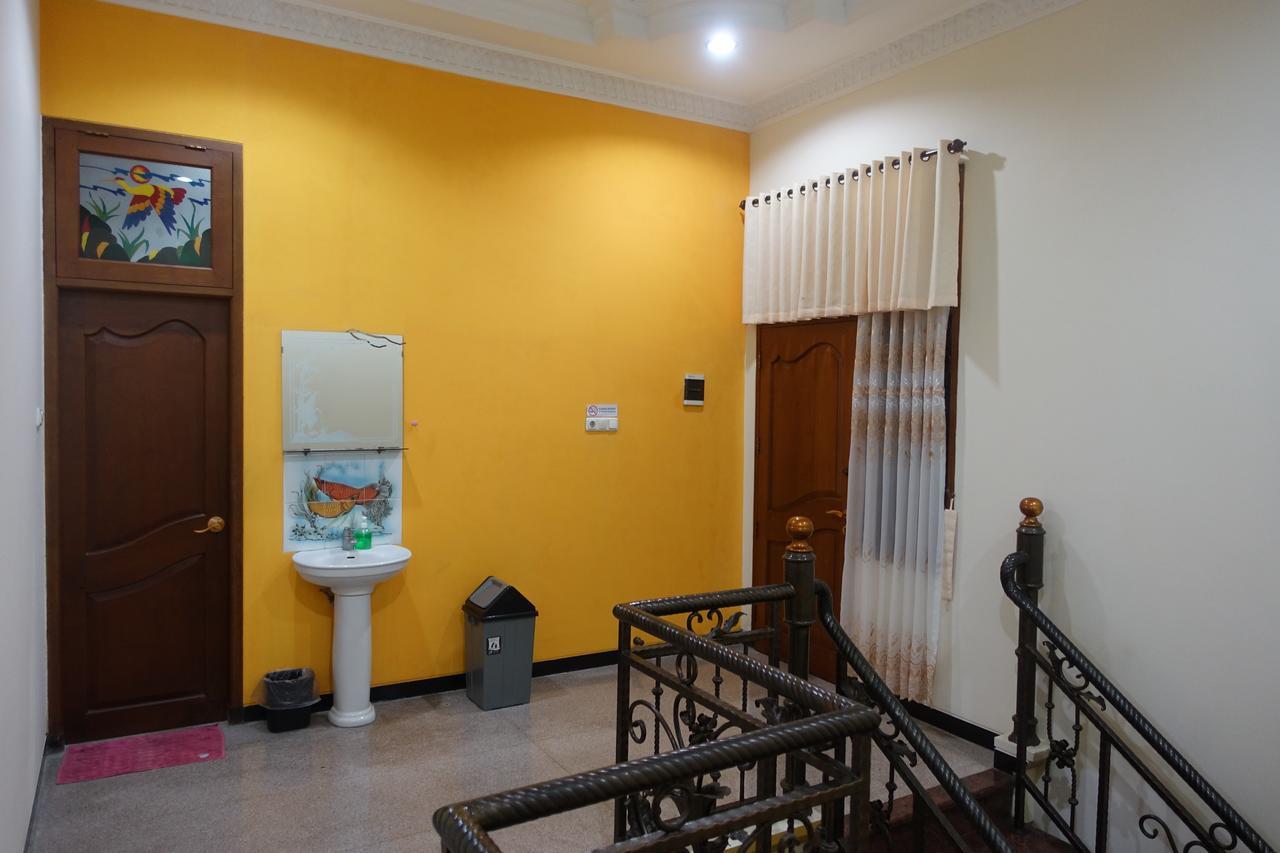 The Backpacker Semarang Hostel Ngoại thất bức ảnh