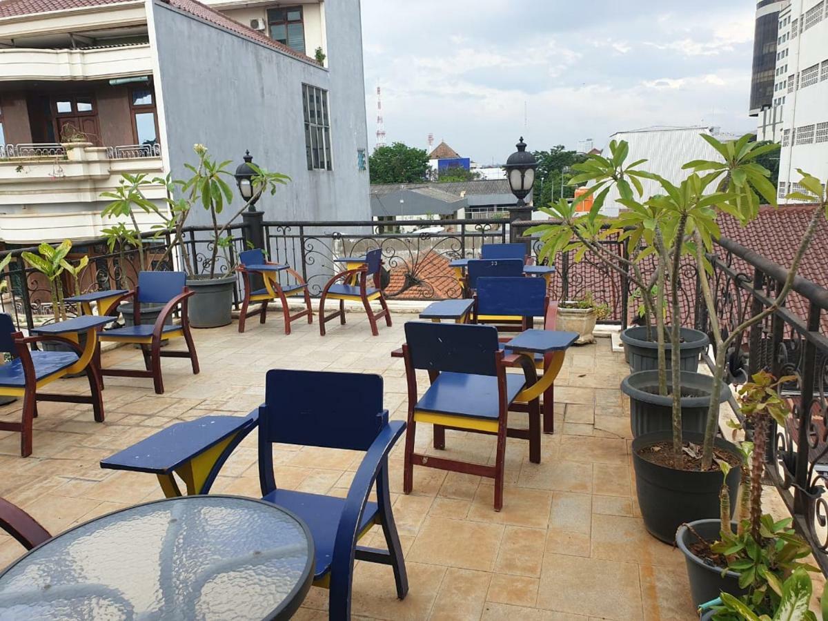 The Backpacker Semarang Hostel Ngoại thất bức ảnh